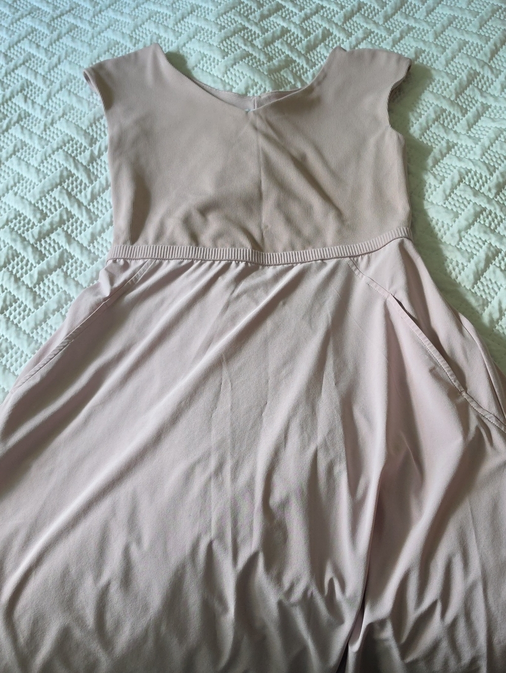 Athleta Mauve Sleeveless V‑Neck Midi Dress - Picture 4 of 4